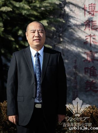 王卓